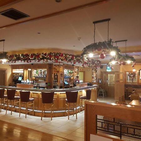 Cross Square Hotel Crossmaglen Exterior photo
